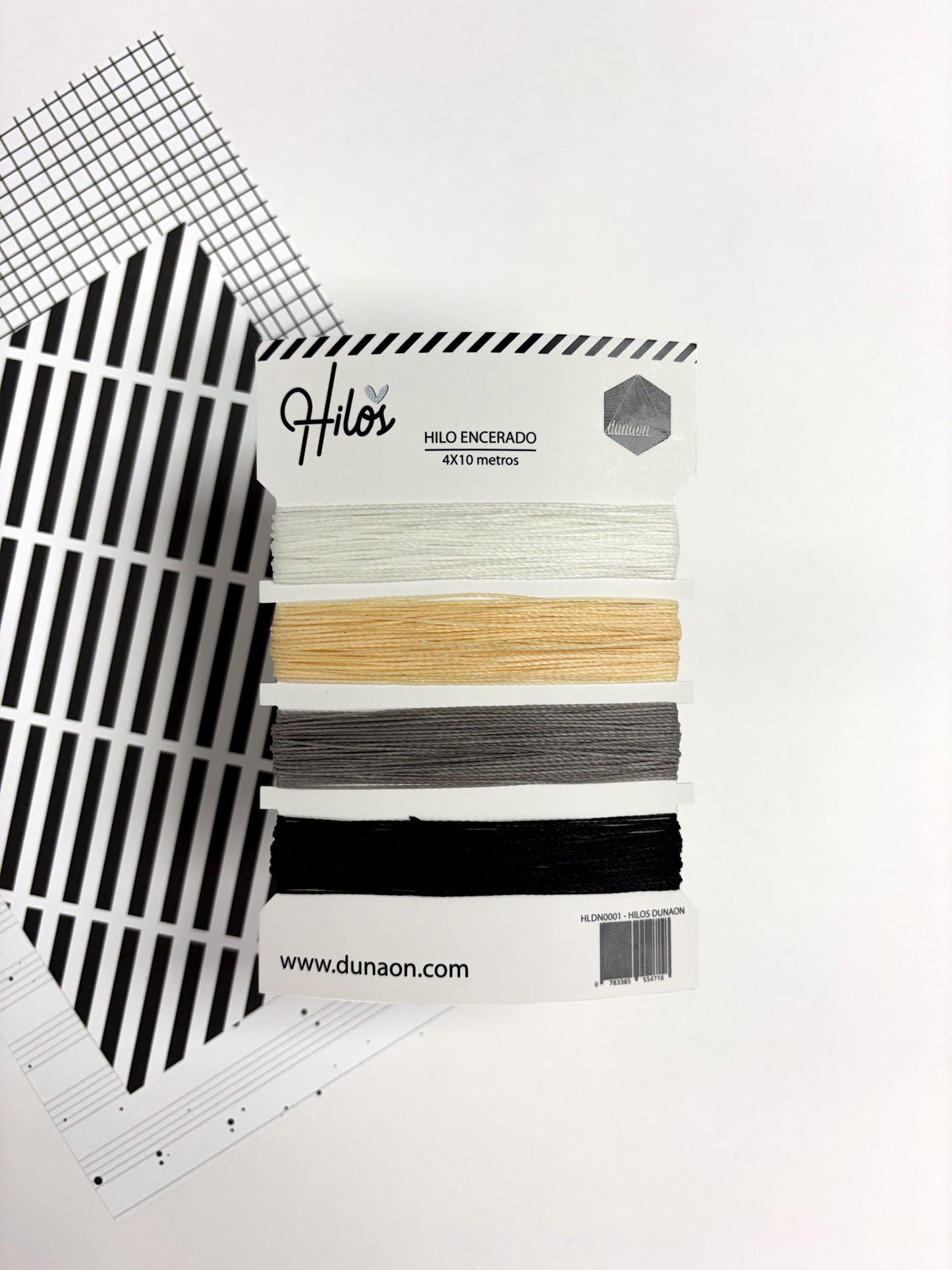 Set de hilos para encuadernar de Dunaon Black & White